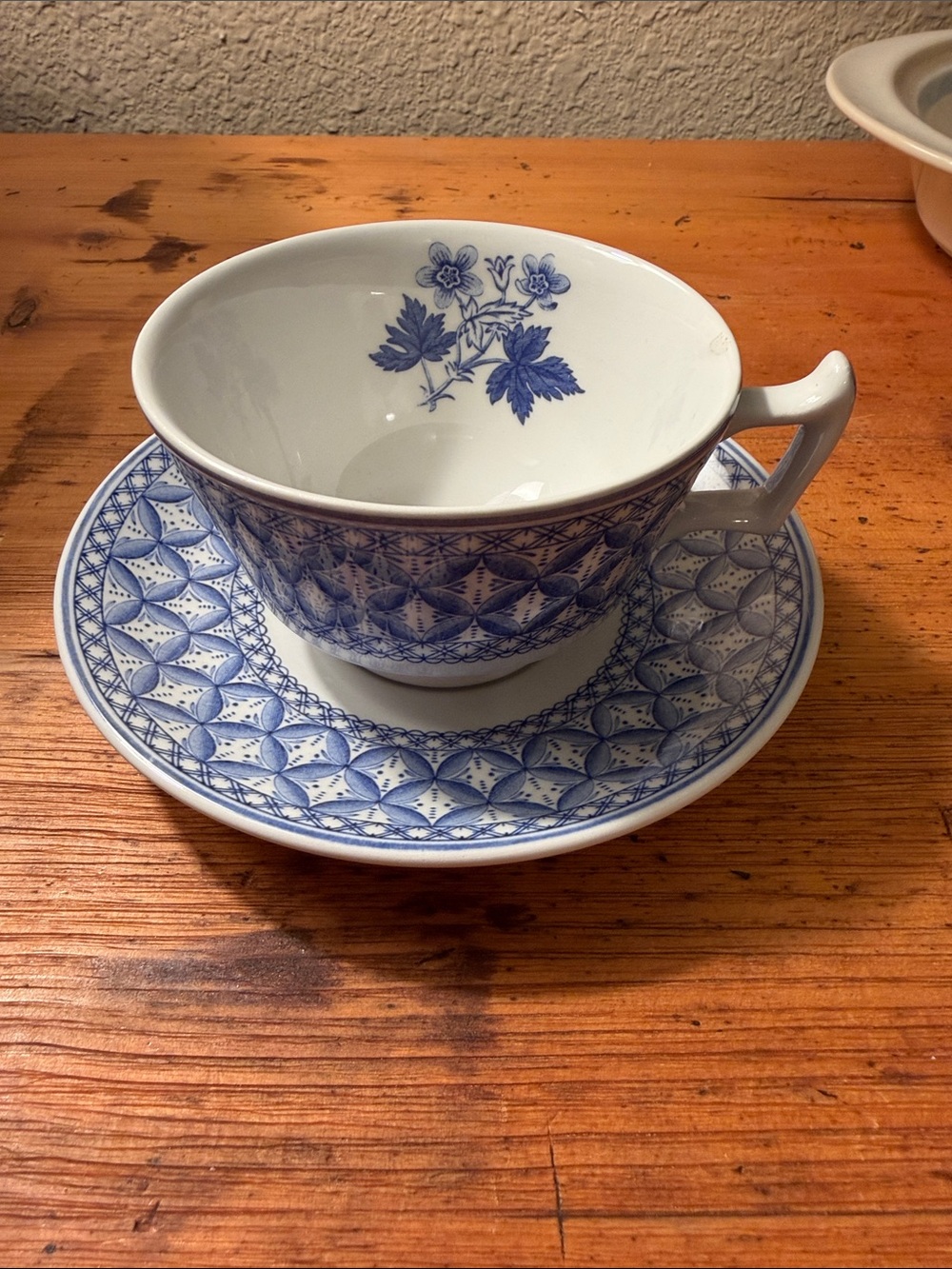 Spode Blue and White Geranium Floral Teacup with Saucer